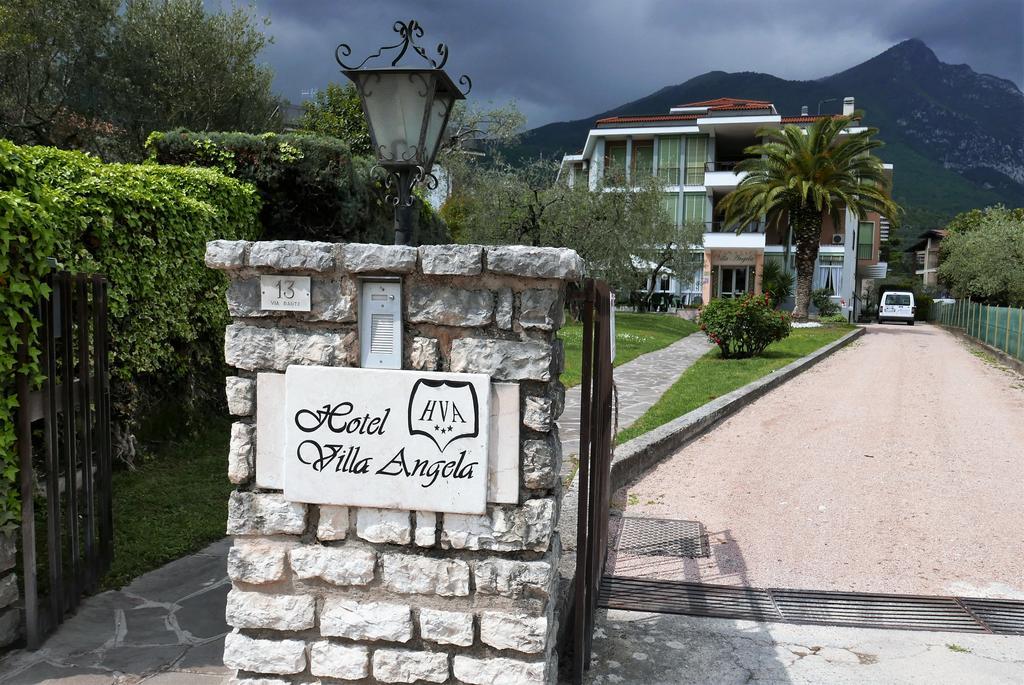 Albergo Villa Angela 토스콜라노마데노 외부 사진